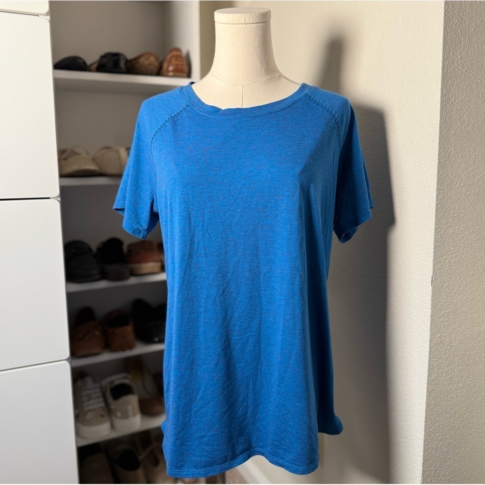 St. John’s Bay Active Blue and Red Short Sleeve Basic T-Shirt Size Large